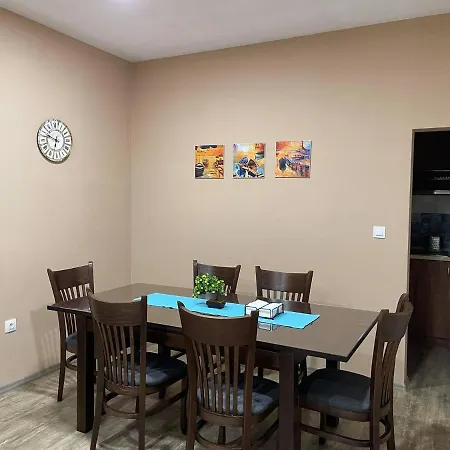 Marchini ヴィラ サパレヴァ・バニャ